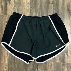 Nike Dri-Fit Active Running Shorts Duo-Tone Black & Grey
